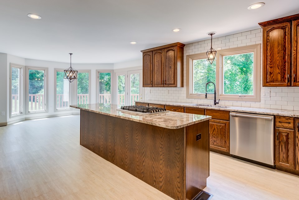updated spacious kitchen- all new appliances