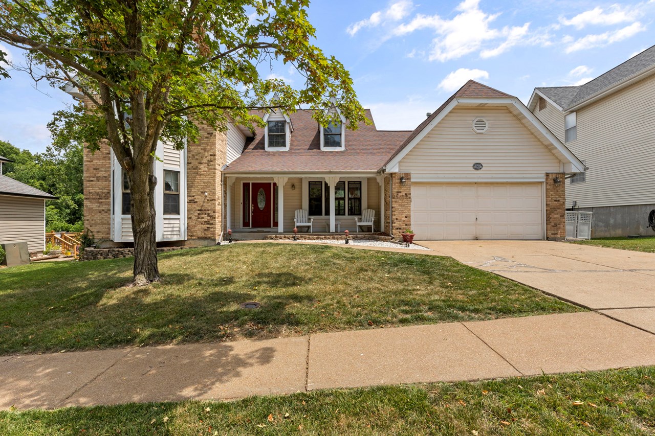 1563 Oakglen Dr