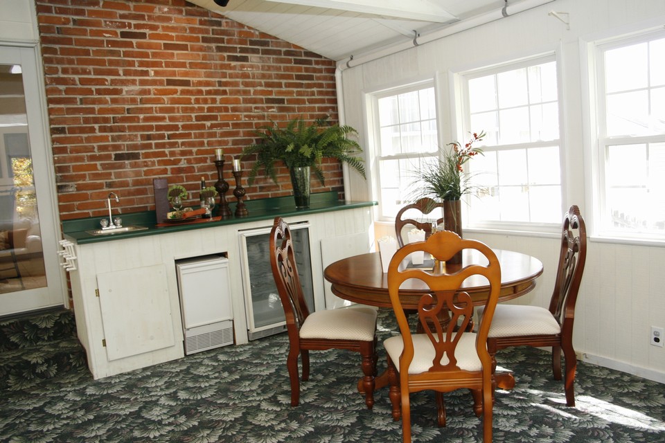 wet bar